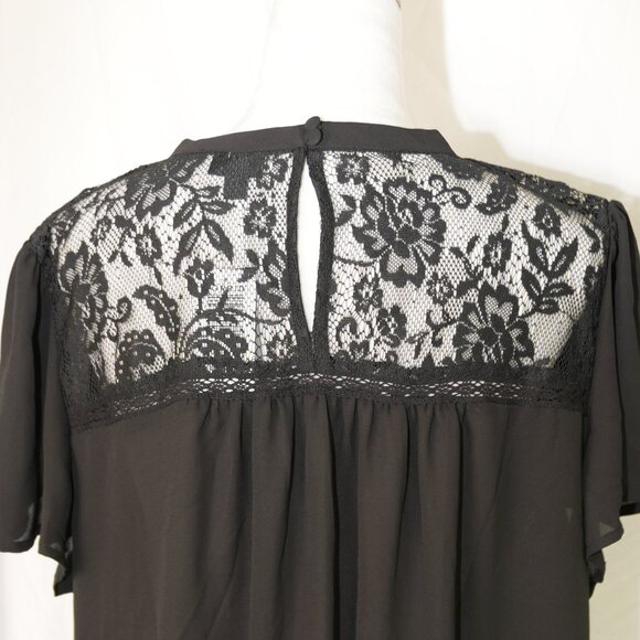 NWT Black Lace Babydoll Top Peekaboo Chest Torrid Womens Size 1 Elegant Party - Picture 4 of 5